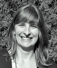 Dr Ros Temple