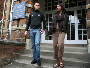 Students outside the Clarendon Institute